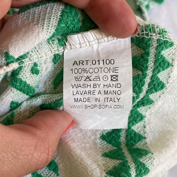 Sofia green and cream colored crop & short set - Picture 8 of 8